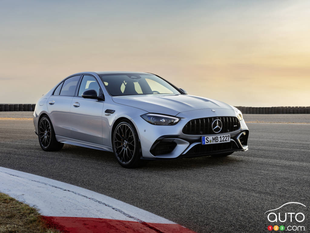 2024 Mercedes-AMG C 63 Performance